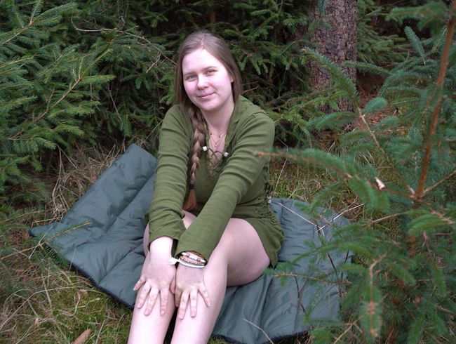 Maja-Meer Porno Video: Heimlich im Wald - ich konnte einfach nicht aufhören.. ?? (mit softem Squirt )