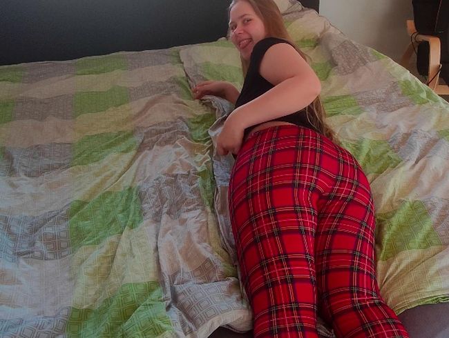 Maja-Meer Porno Video: Schneller fi** in der Mittagspause (UNCUT)